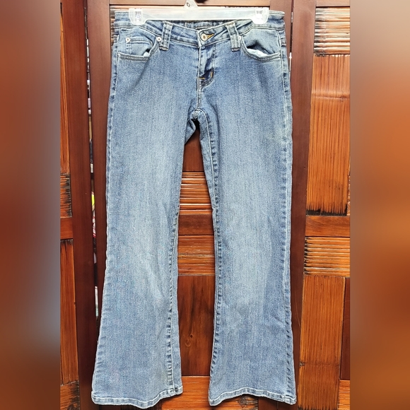 Woman's Vintage Y2K Wet Seal Flare Leg Blue Jeans Size 5/6 Short - Picture 1 of 11